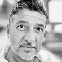 Bruce de Torres
